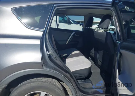 2017 Toyota Rav4 Xle z USA, uszkodzony, nr VIN JTMWFREV5HJ110114